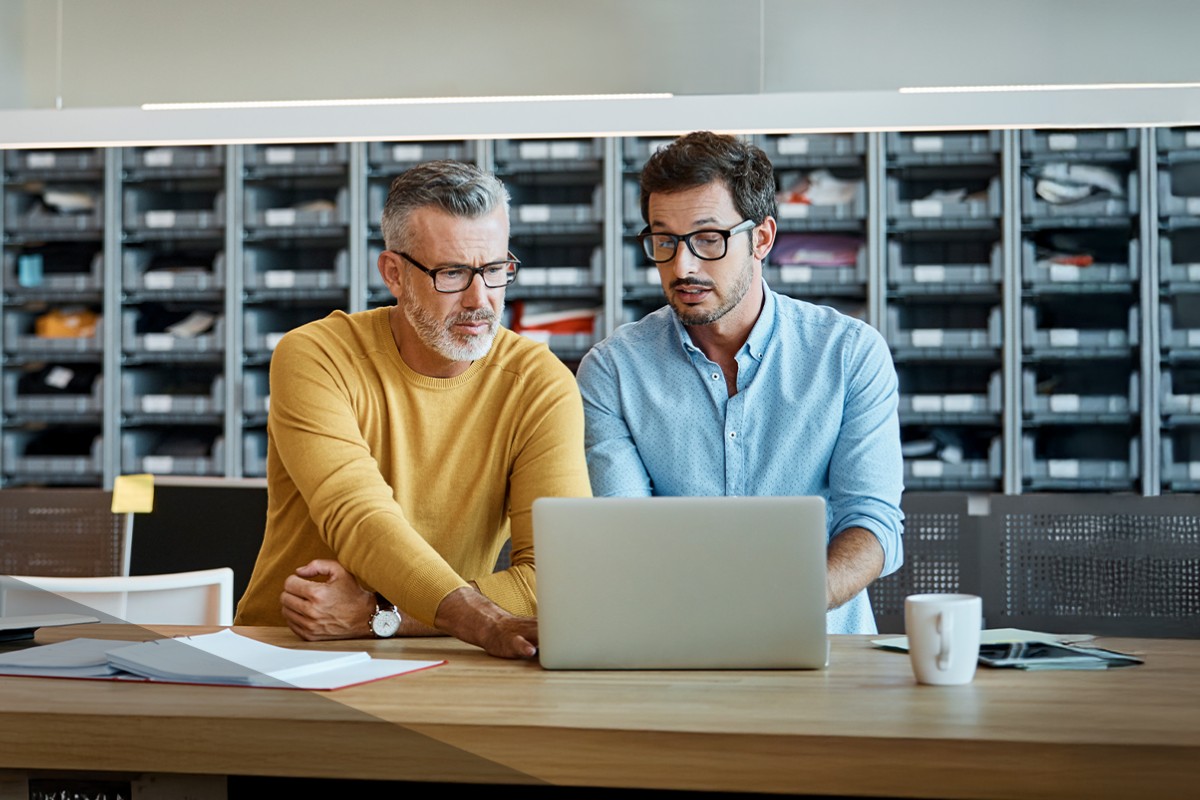 img-blog-KME-Systems-IT-Cost-Control-Measures-Help-Manufacturers-Weather-Economic-Downturns-v2